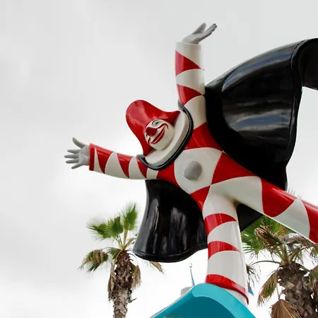 Casina Emma By Nicola Real Estate * Виареджо