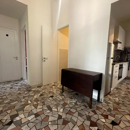 Casina Emma By Nicola Real Estate شقة فياريجيو