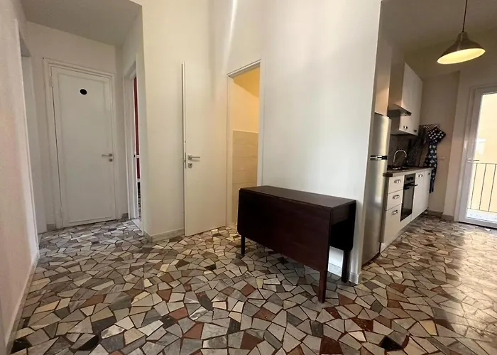 Casina Emma By Nicola Real Estate شقة فياريجيو